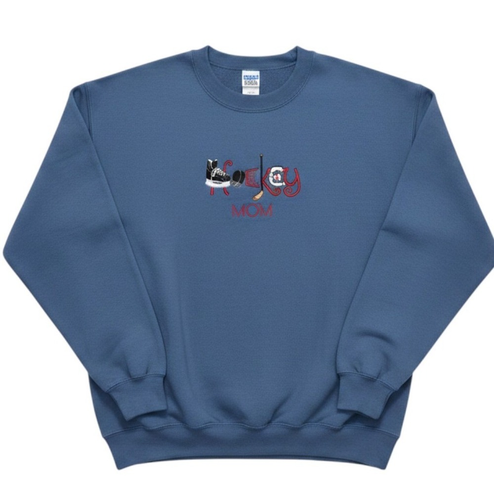 Gildan Ultra Blend Hockey Mom Embroidered Sweatshirt Blue Crewneck Large